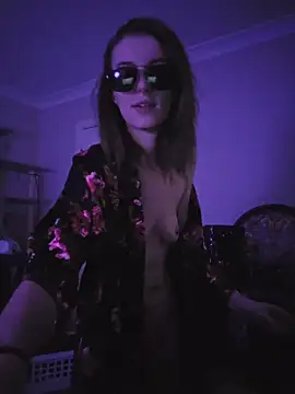 Snapshot of lonely_Cosplay_chick chatting on 13, 11, 2025 lonely Cosplay chick online show from 13, 11, 2025