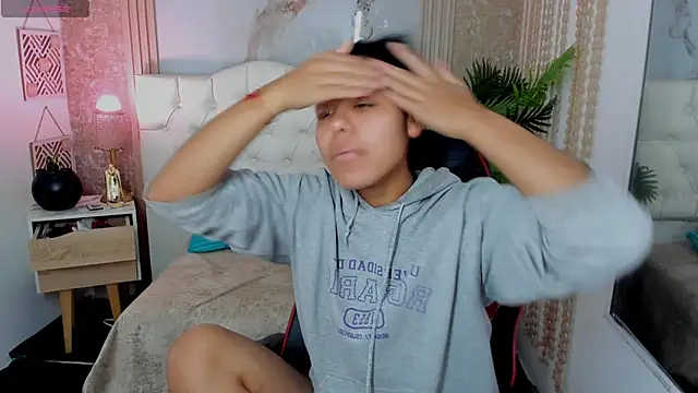 AriaVega online show from 2, 4, 2026