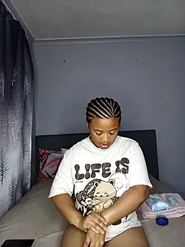 Sultrytits6 online show from 5, 12, 2025