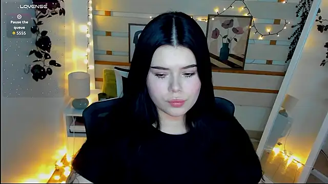 Mona Esty online show from 19, 2, 2026