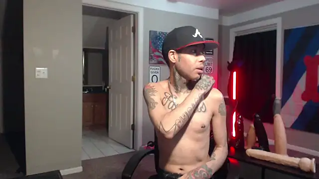 Snapshot of Michigan9000 chatting on 8, 4, 2026 Michigan9000 online show from 8, 4, 2026