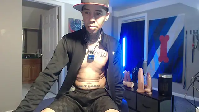 Snapshot of Michigan9000 chatting on 16, 4, 2026 Michigan9000 online show from 16, 4, 2026