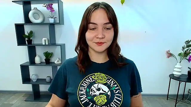 Snapshot of OliviaMontgommery chatting on 21, 10, 2025 OliviaMontgommery online show from 21, 10, 2025