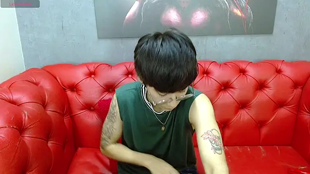 Snapshot of Teddy_Jacobs chatting on 19, 12, 2025 Teddy Jacobs online show from 19, 12, 2025