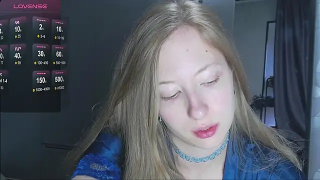 Snapshot of yuki_bloom chatting on 5, 10, 2025 yuki bloom online show from 5, 10, 2025