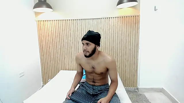 Adamss 23 online show from 8, 10, 2025