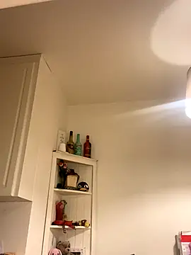 kellyklitta online show from 5, 10, 2025