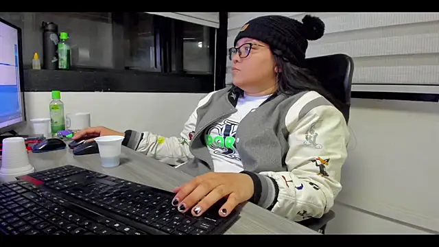 Snapshot of Xander_Taylor_ chatting on 29, 10, 2025 Xander Taylor online show from 29, 10, 2025