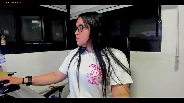 Snapshot of Xander_Taylor_ chatting on 4, 12, 2025 Xander Taylor online show from 4, 12, 2025