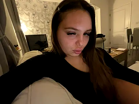 Snapshot of EllaStarrxxx chatting on 2, 12, 2025 EllaStarrxxx online show from 2, 12, 2025