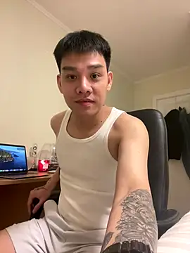 Snapshot of latava chatting on 10, 10, 2025 latava online show from 10, 10, 2025