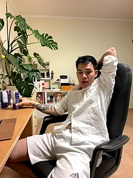 Snapshot of latava chatting on 3, 11, 2025 latava online show from 3, 11, 2025