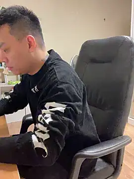 Snapshot of latava chatting on 15, 11, 2025 latava online show from 15, 11, 2025