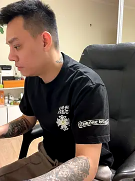 Snapshot of latava chatting on 16, 11, 2025 latava online show from 16, 11, 2025