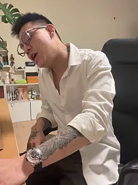 Snapshot of latava chatting on 18, 11, 2025 latava online show from 18, 11, 2025