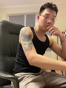 Snapshot of latava chatting on 26, 11, 2025 latava online show from 26, 11, 2025