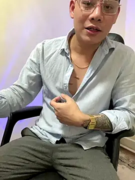 Snapshot of latava chatting on 15, 12, 2025 latava online show from 15, 12, 2025