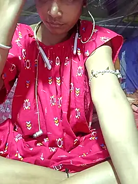 Snapshot of Hotty-romi3 chatting on 3, 10, 2025 Hotty-romi3 online show from 3, 10, 2025