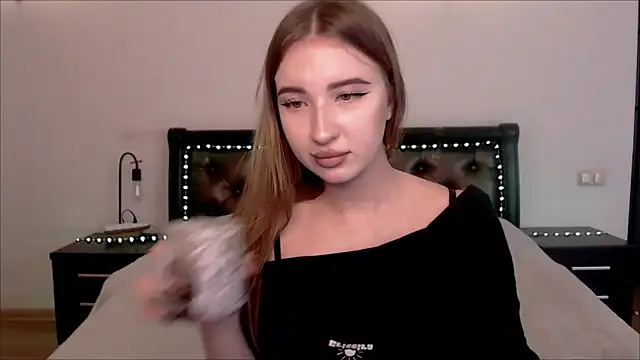 Snapshot of Lixivey chatting on 23, 10, 2025 Lixivey online show from 23, 10, 2025