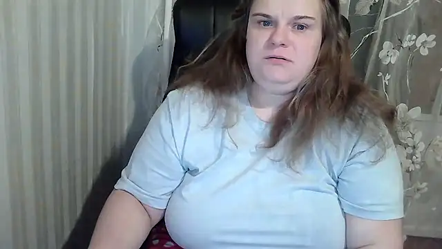 Snapshot of HarmonyKarera chatting on 12, 10, 2025 HarmonyKarera online show from 12, 10, 2025