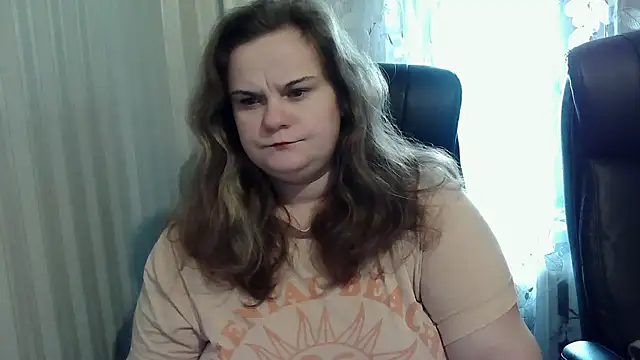 Snapshot of HarmonyKarera chatting on 14, 10, 2025 HarmonyKarera online show from 14, 10, 2025