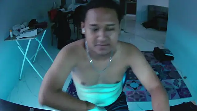 Snapshot of latexidn chatting on 4, 12, 2025 latexidn online show from 4, 12, 2025