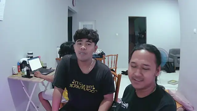 Snapshot of latexidn chatting on 18, 12, 2025 latexidn online show from 18, 12, 2025