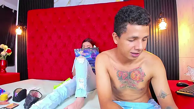 Snapshot of AnyAndDimitry chatting on 13, 11, 2025 AnyAndDimitry online show from 13, 11, 2025