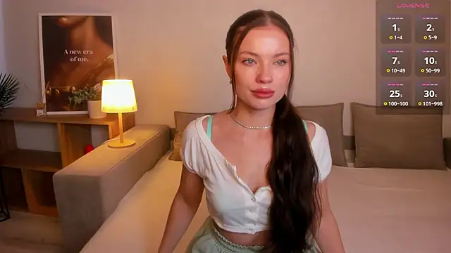 Taylaa Luxe online show from 17, 10, 2025