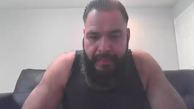 BigJohnBear39 online show from 6, 10, 2025