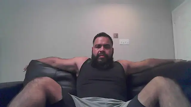 BigJohnBear39 online show from 9, 10, 2025