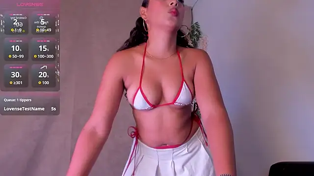 Snapshot of Alina_Chapman chatting on 14, 11, 2025 Alina Chapman online show from 14, 11, 2025