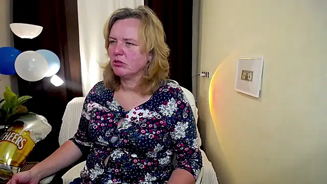 VestaWoody online show from 5, 10, 2025