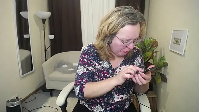 VestaWoody online show from 15, 11, 2025