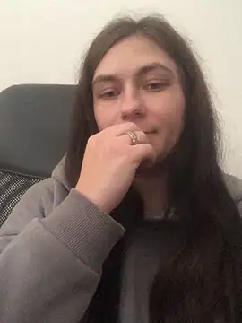 Twolatte1520 online show from 4, 11, 2025