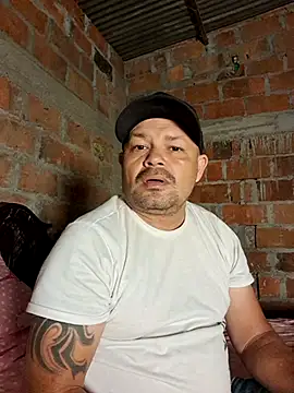 Snapshot of lady_and_charly chatting on 5, 12, 2025 lady and charly online show from 5, 12, 2025