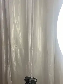 Rose monroee online show from 28, 2, 2026