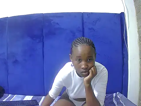 Snapshot of Pretty-C chatting on 3, 10, 2025 Pretty-C online show from 3, 10, 2025