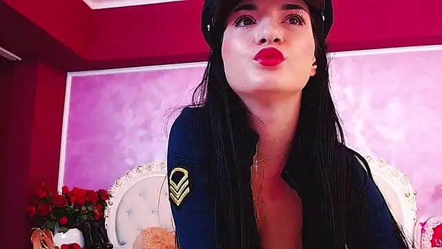 BellaReyXO online show from 10, 10, 2025