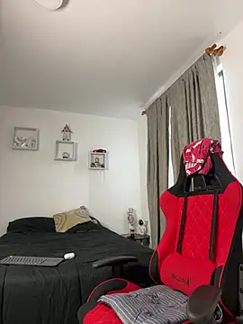 Ezzio Scolaro online show from 5, 3, 2026