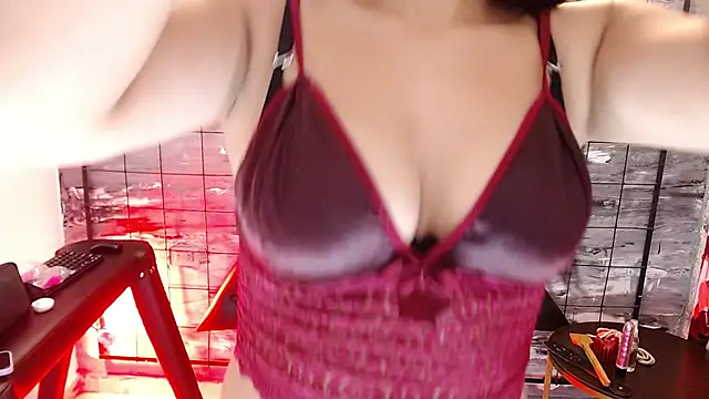 Snapshot of Lily_Walker chatting on 15, 10, 2025 Lily Walker online show from 15, 10, 2025