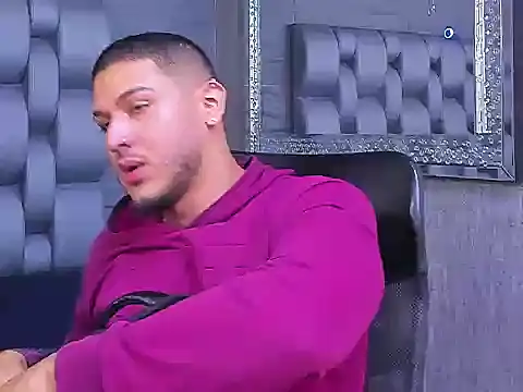 Snapshot of jasonshaw25 chatting on 8, 10, 2025 jasonshaw25 online show from 8, 10, 2025