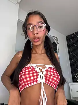Snapshot of ScarletEvanss_ chatting on 17, 6, 2026 ScarletEvanss online show from 17, 6, 2026