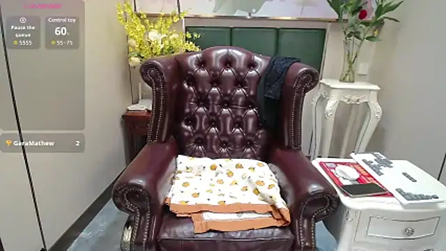 Snapshot of selinajuan chatting on 25, 10, 2025 selinajuan online show from 25, 10, 2025