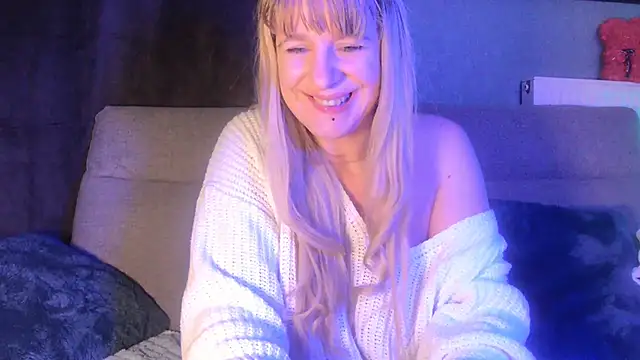 Snapshot of Delichieuse5 chatting on 19, 2, 2025 Delichieuse5 online show from 19, 2, 2025