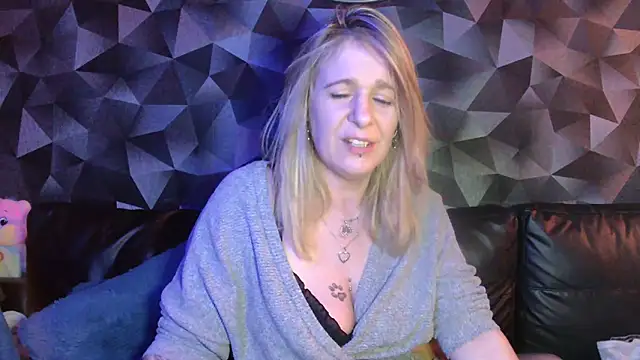 Delichieuse5 online show from 31, 3, 2026