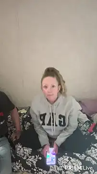 Snapshot of amandatheblondewife chatting on 5, 12, 2025 amandatheblondewife online show from 5, 12, 2025