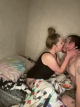 Snapshot of amandatheblondewife chatting on 20, 12, 2025 amandatheblondewife online show from 20, 12, 2025