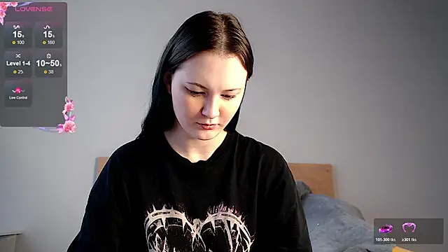 Snapshot of katlynaccerman chatting on 3, 11, 2025 katlynaccerman online show from 3, 11, 2025