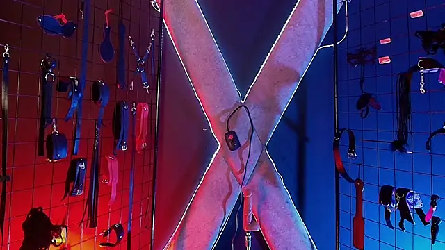 Snapshot of mranii_queen_bdsm_ chatting on 12, 11, 2025 mranii queen bdsm online show from 12, 11, 2025